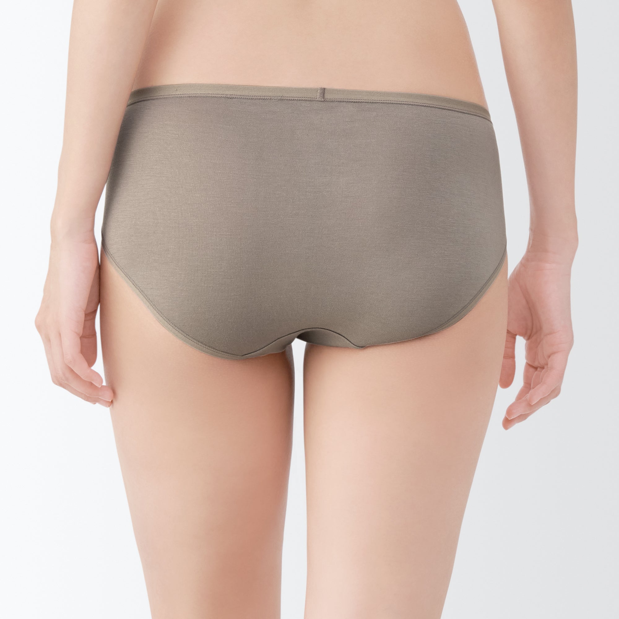 Lyocell Blend Low-Rise Shorts - Image 23