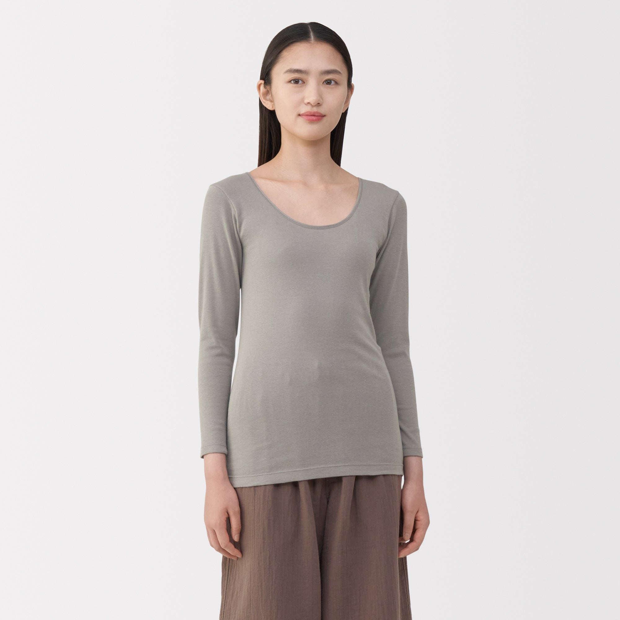 Warm Cotton U-Neck T-Shirt - Image 13