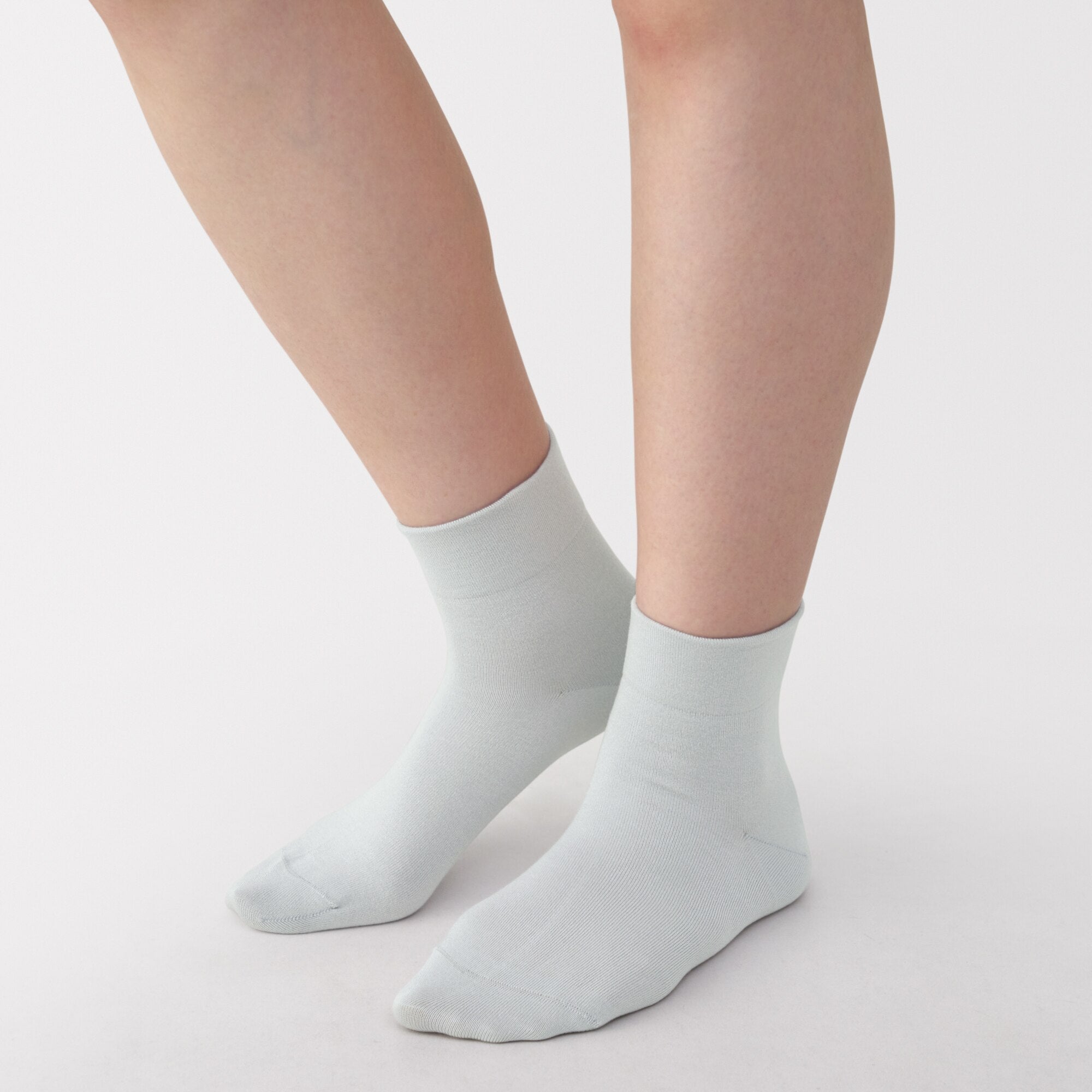 Loose Top Short Socks - Image 7