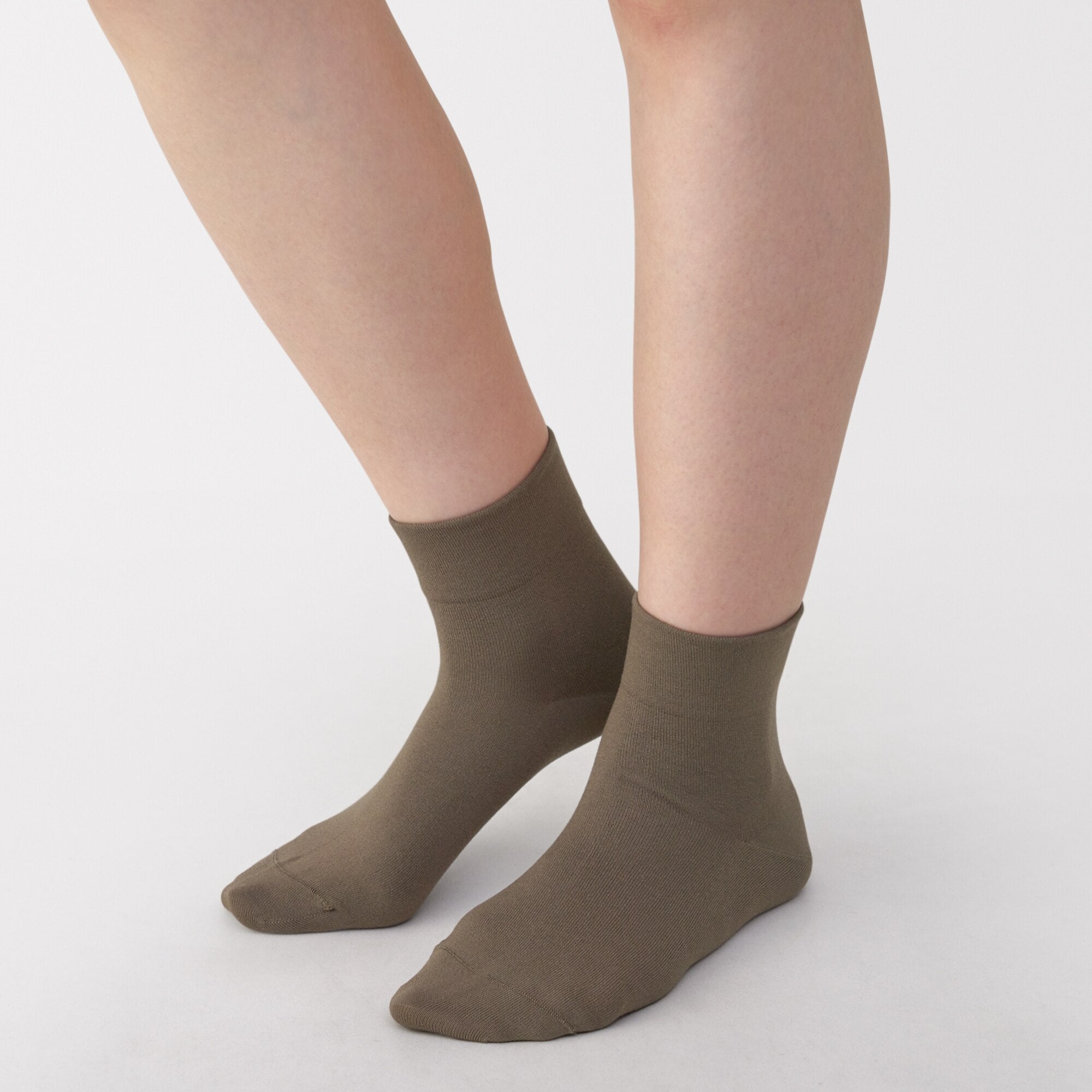 Loose Top Short Socks - Image 18