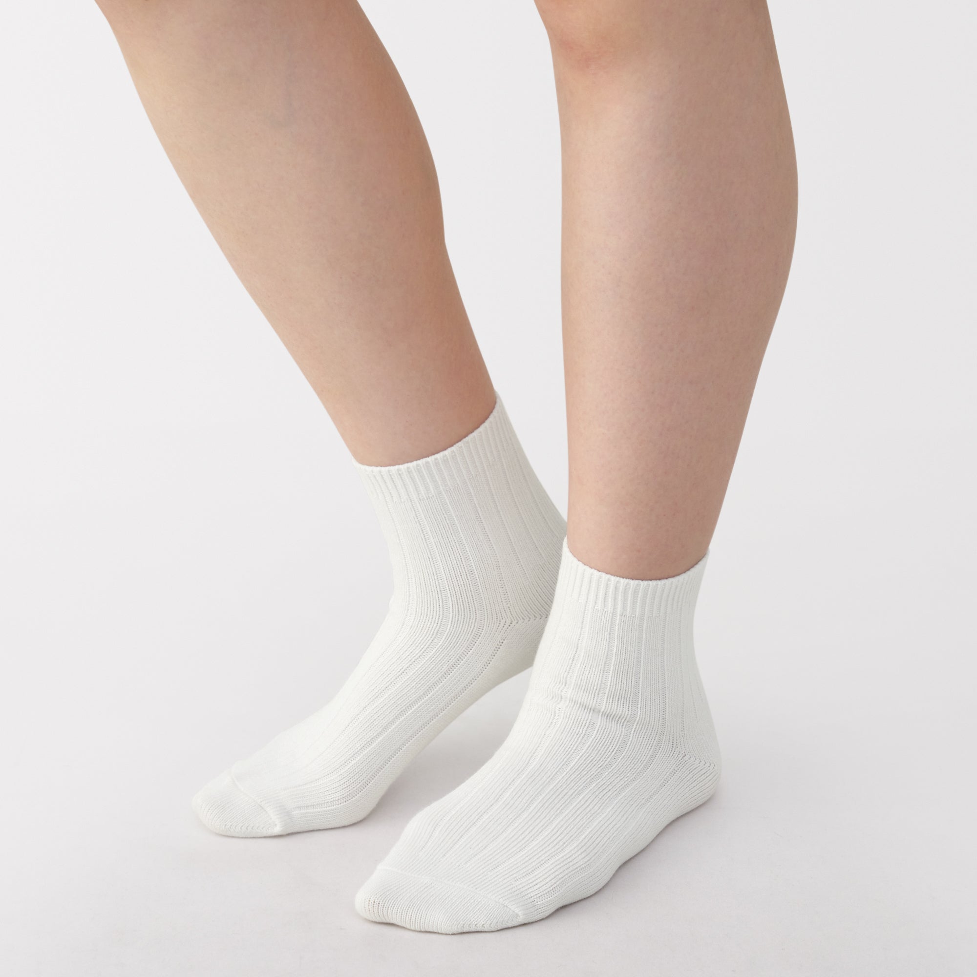 Loose Top Short Socks - Image 13