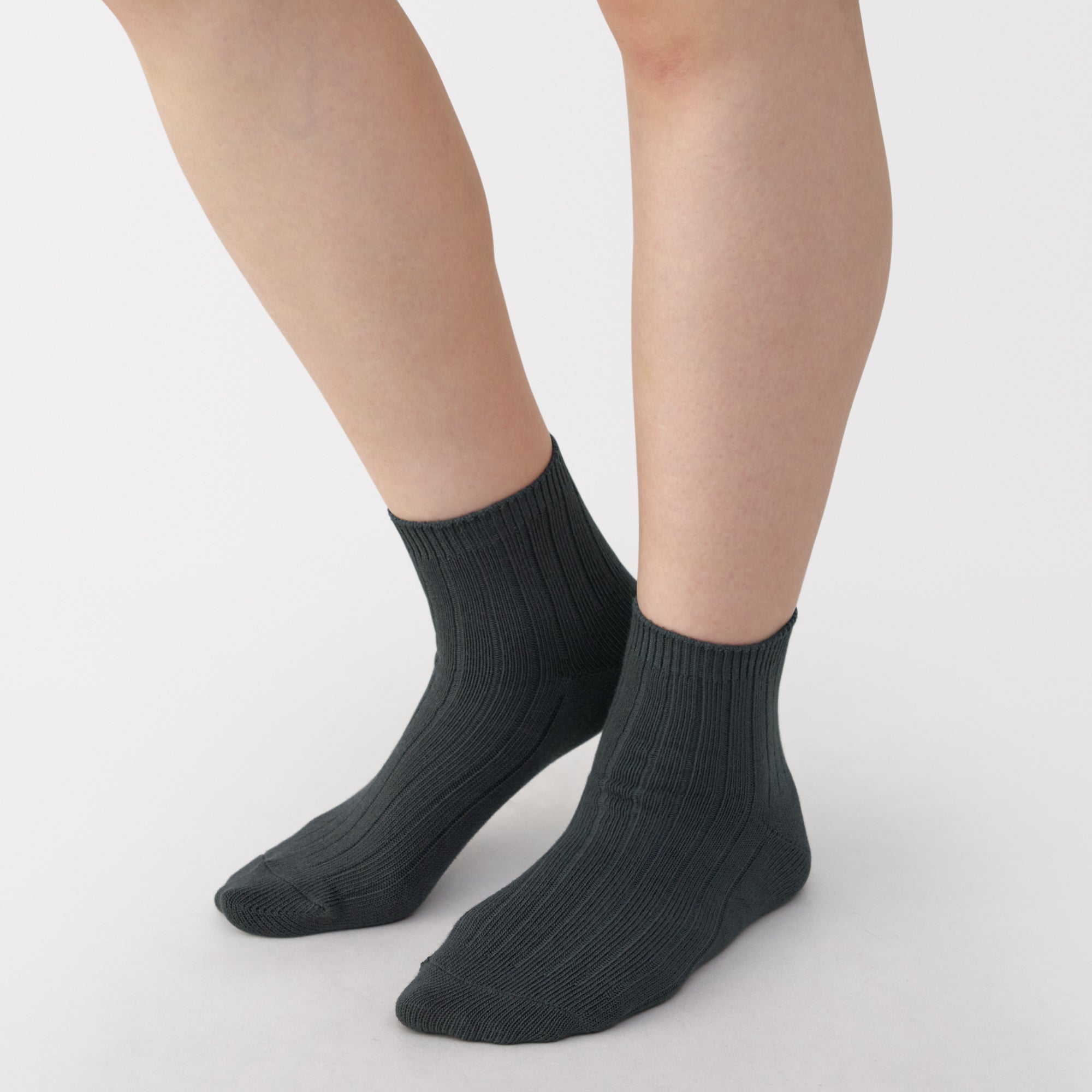 Loose Top Short Socks - Image 15