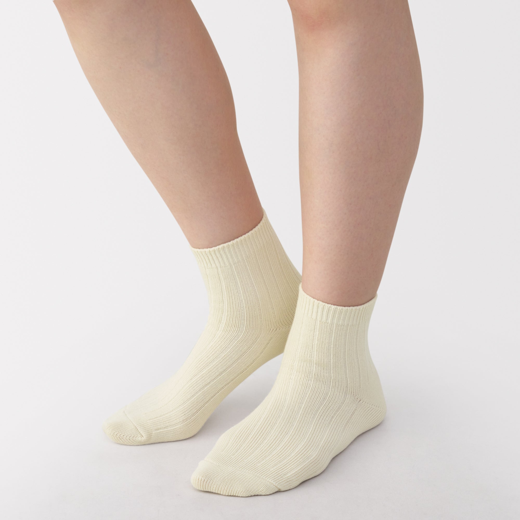 Loose Top Short Socks - Image 5