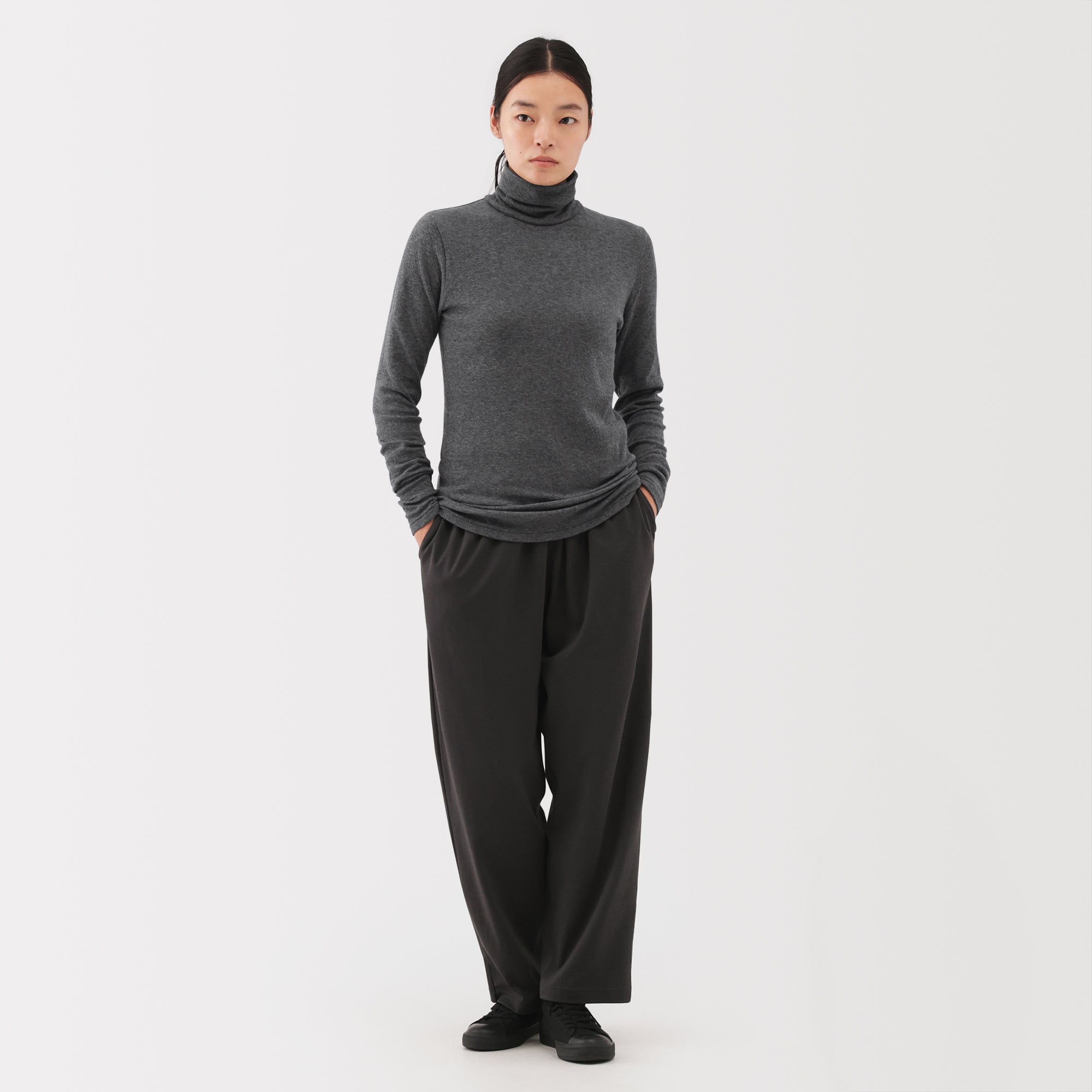 Labo Cotton Cashmere Turtleneck T-Shirt - Image 4
