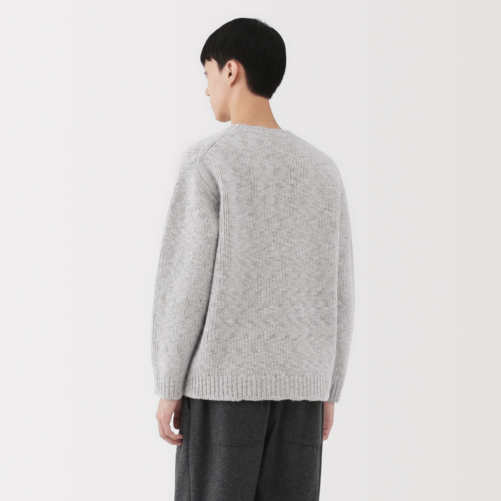 Labo Merino Wool Low-Gauge Sweater - Image 19