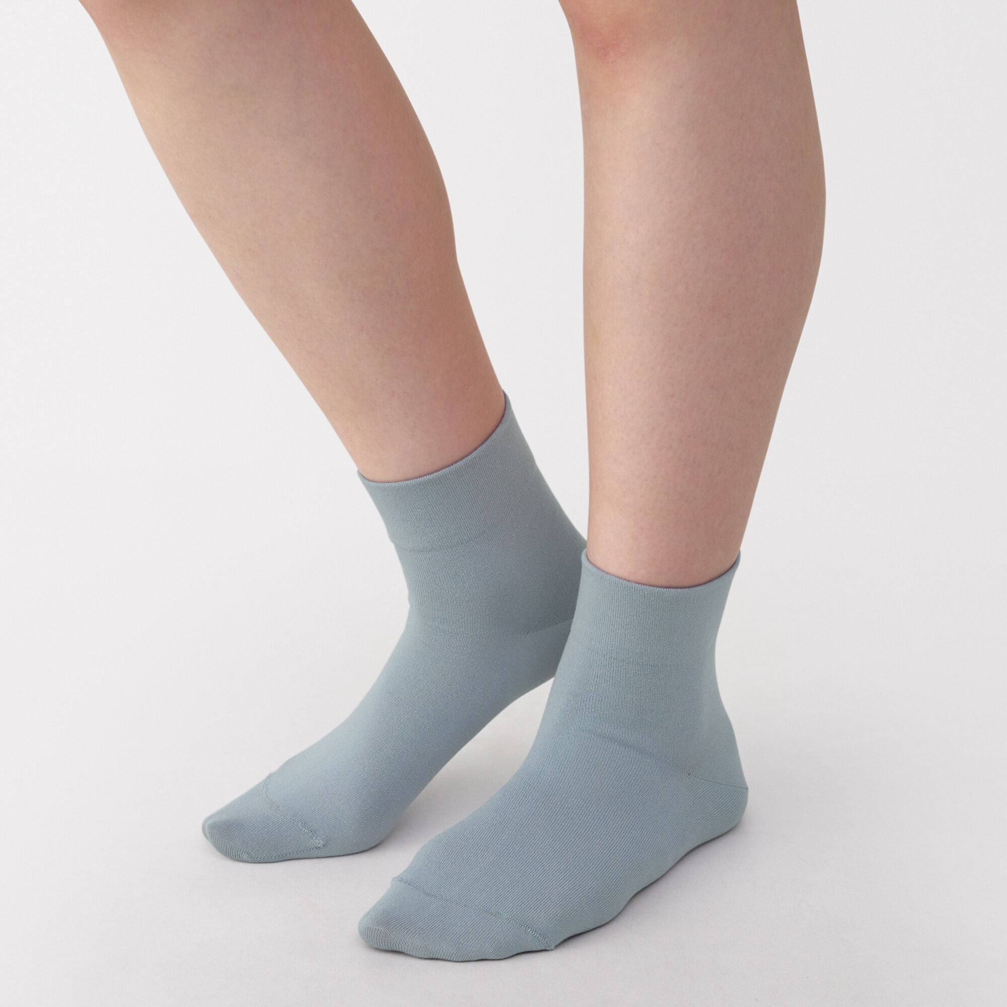Loose Top Short Socks - Image 3