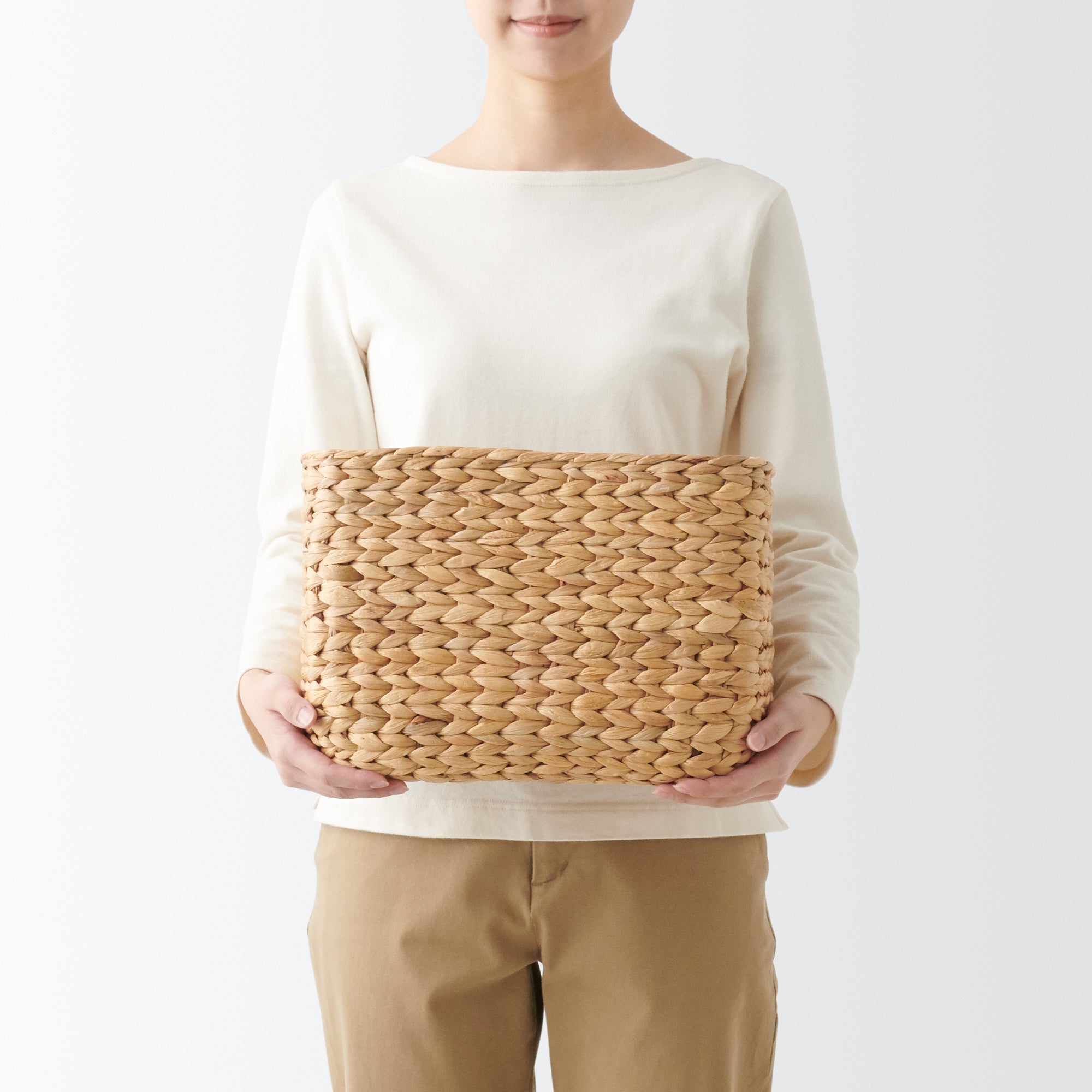 Water Hyacinth Basket - Rectangle - Large W13.4 x D9.1 x H9.4 - Image 2