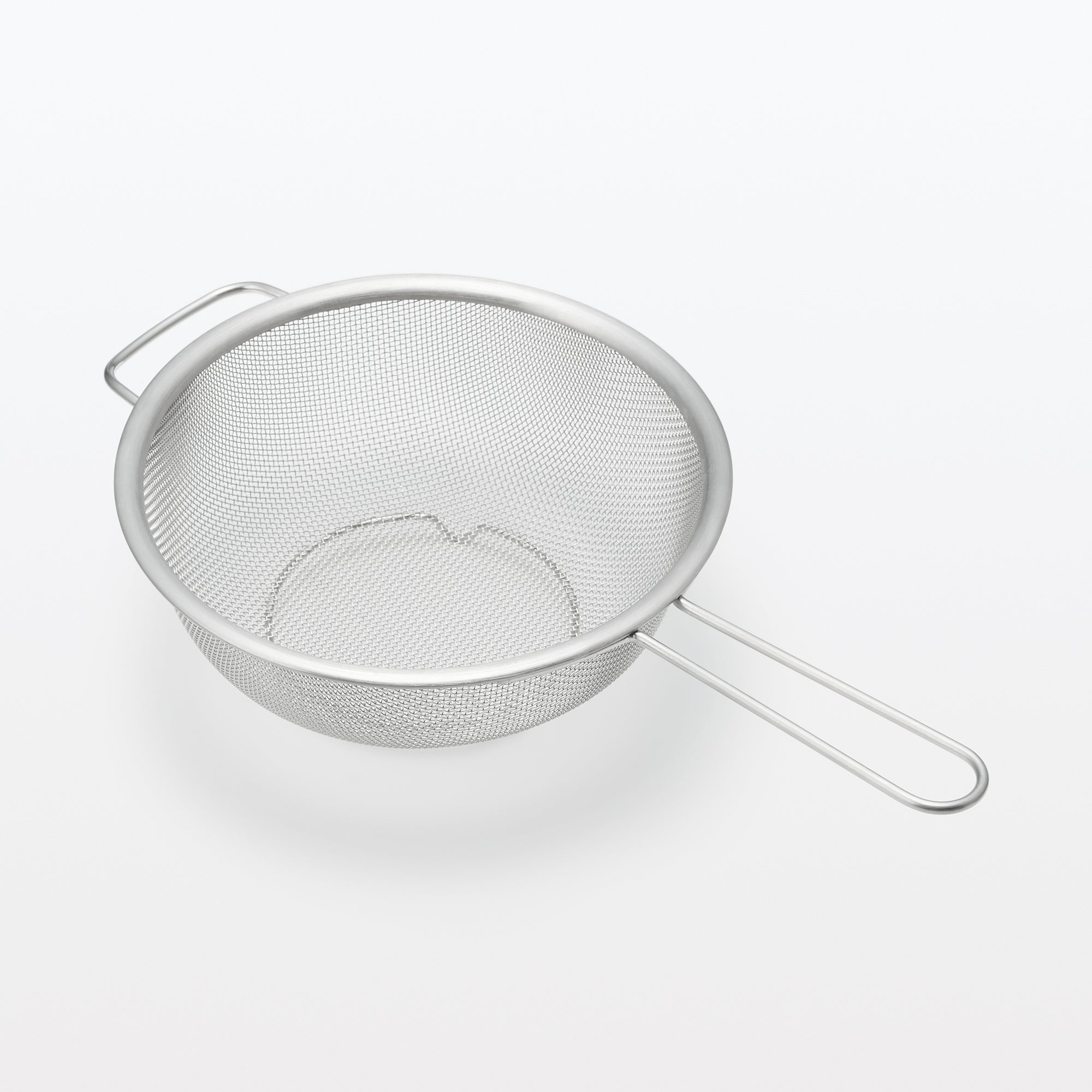 Stainless Steel Strainer With Handle - Image 3