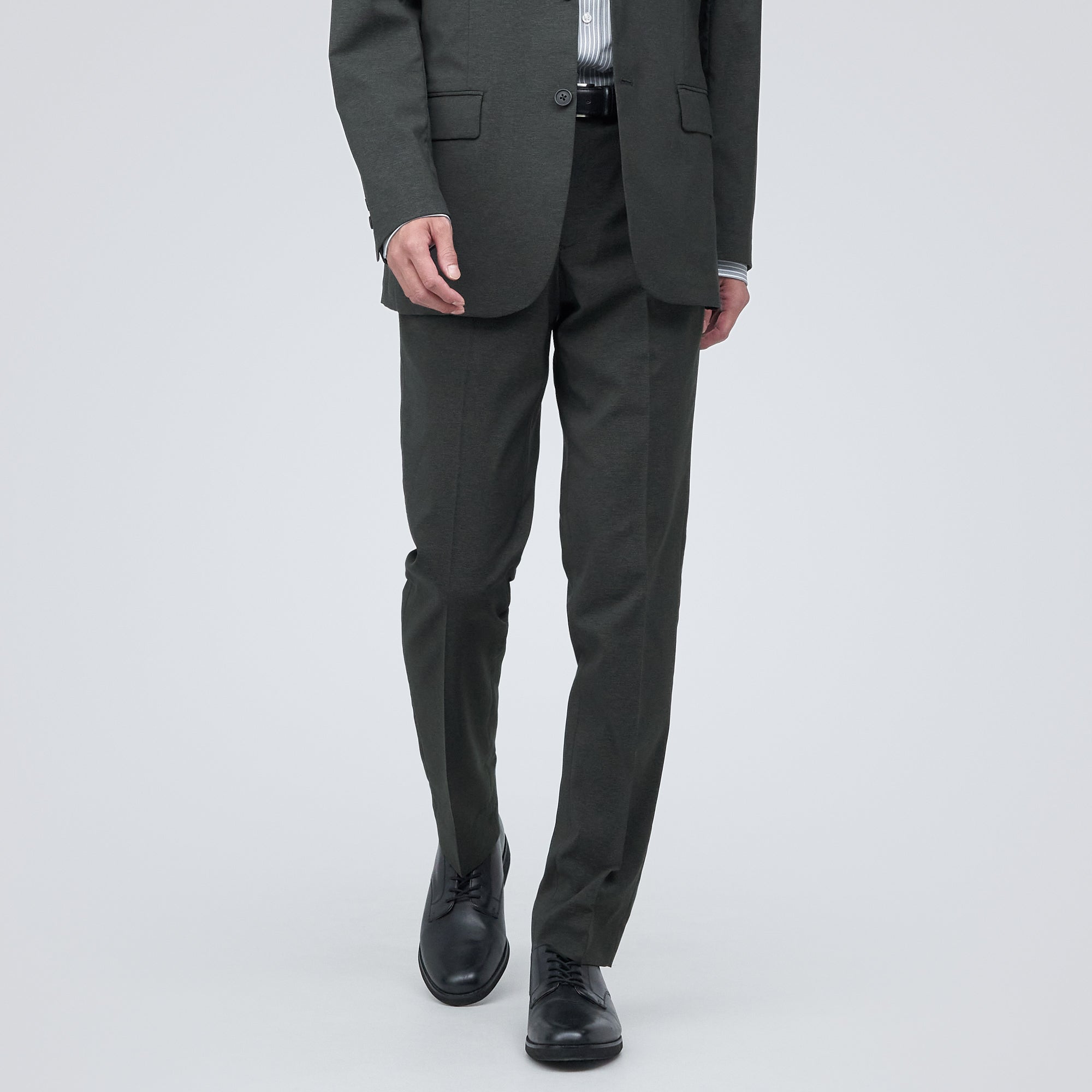 Men's Easy Care Stretch No Tuck Pants - Image 13