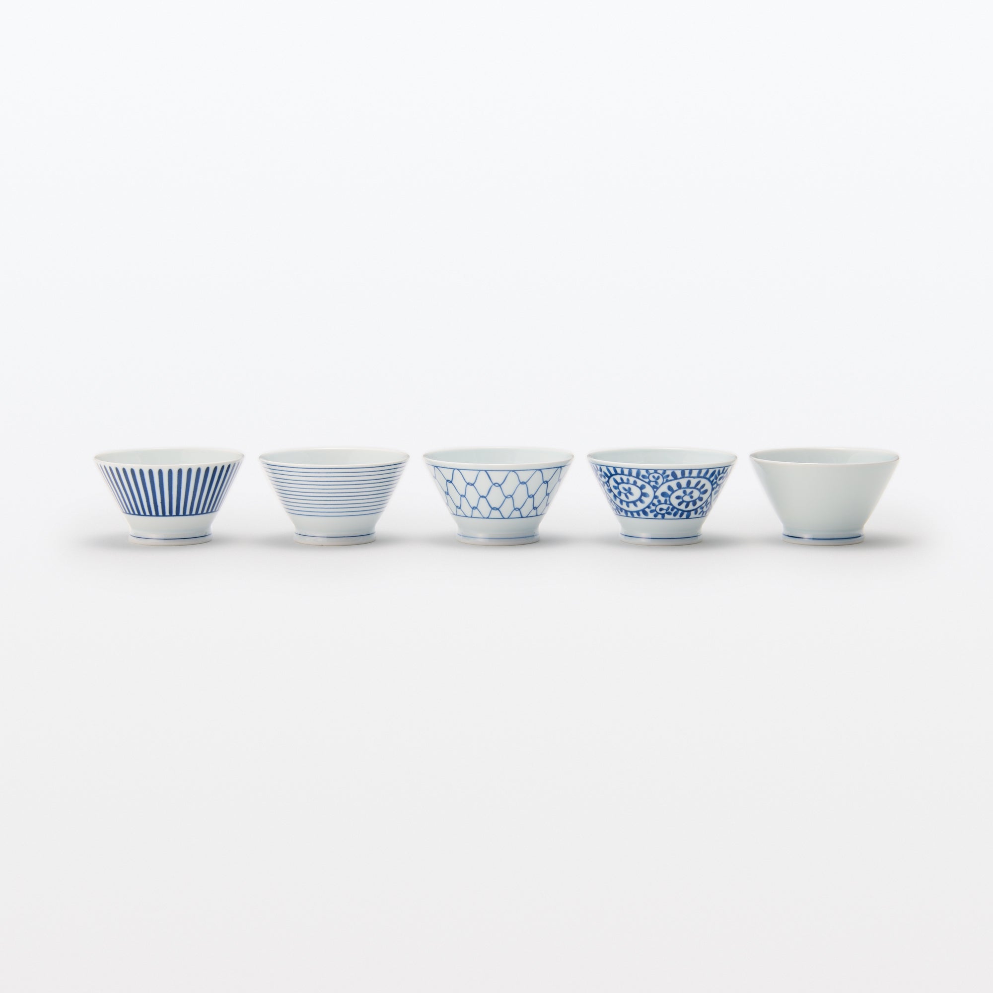 Hasami Ware Rice Bowl - Arabesque Pattern - Small - Image 8