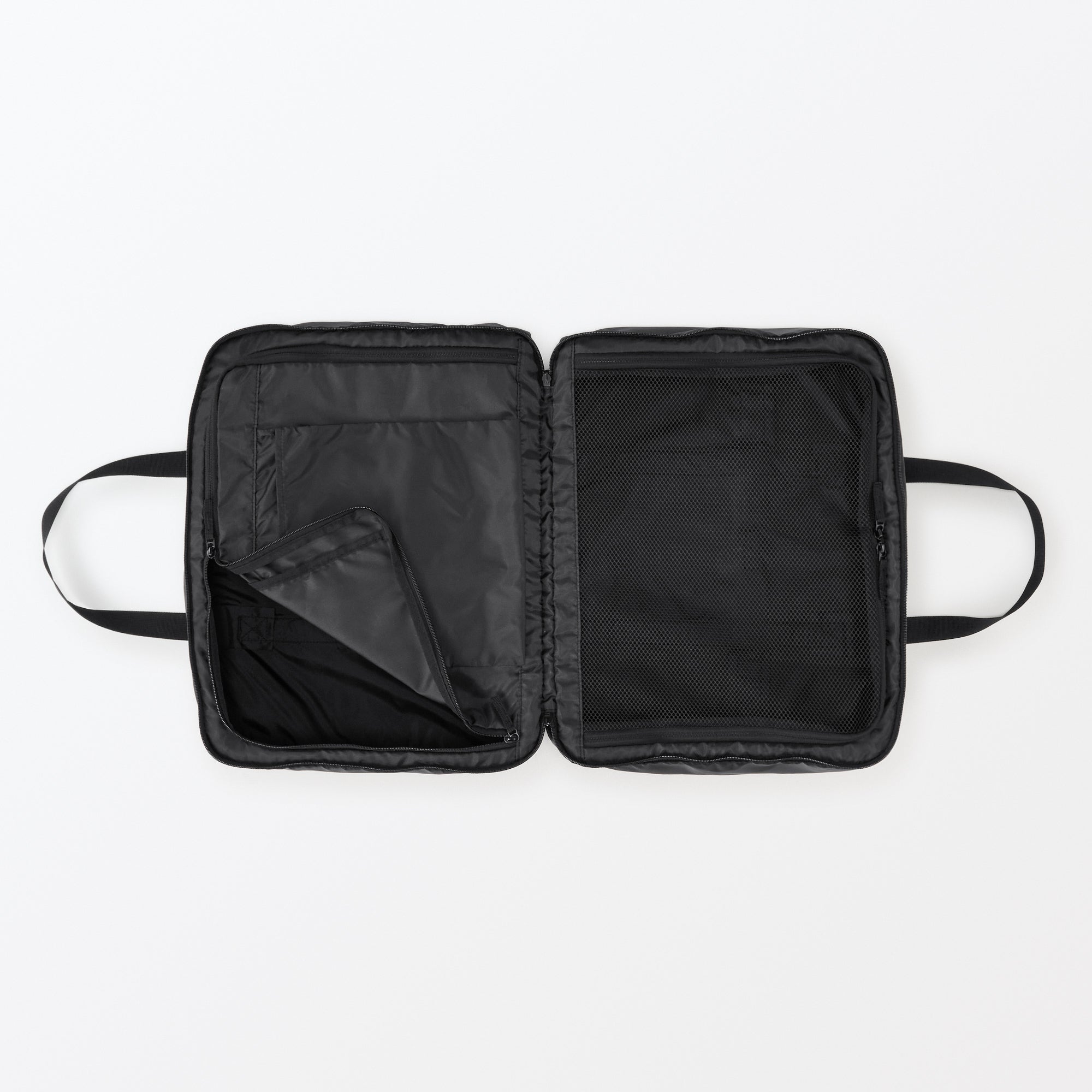 Convenient for Travel Water Repellent Boston Bag 75L - Image 4