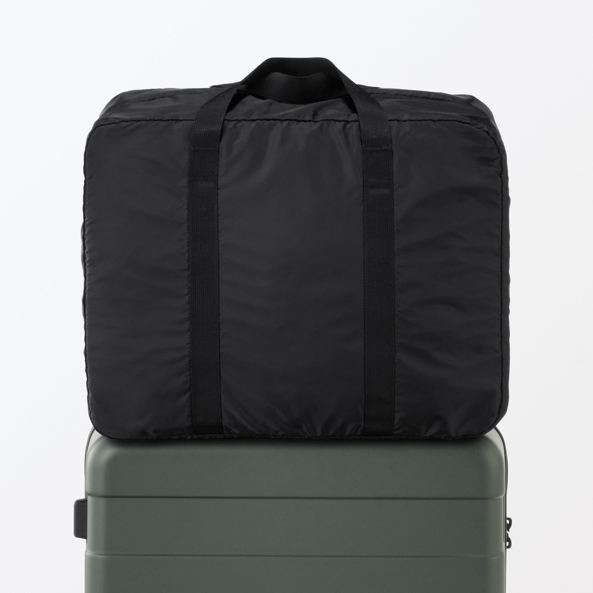 Convenient for Travel Water Repellent Boston Bag 75L - Image 11