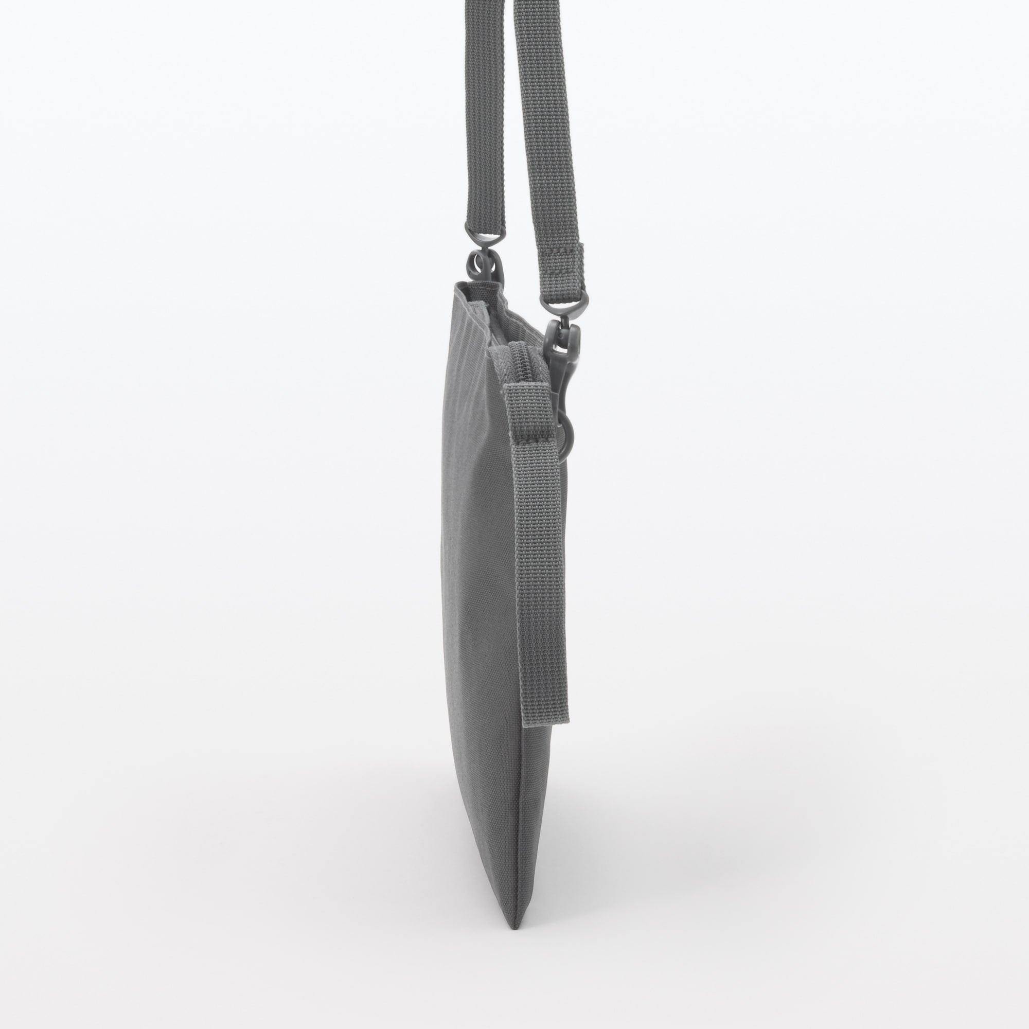 2-Way Water Repellent Sacoche - Image 15