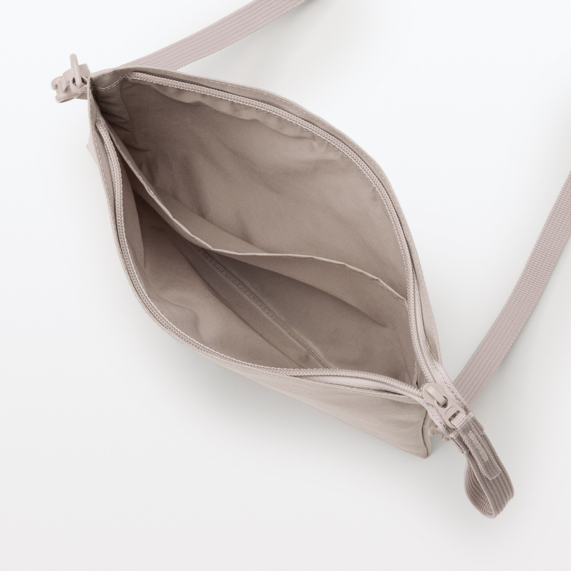 2-Way Water Repellent Sacoche - Image 23