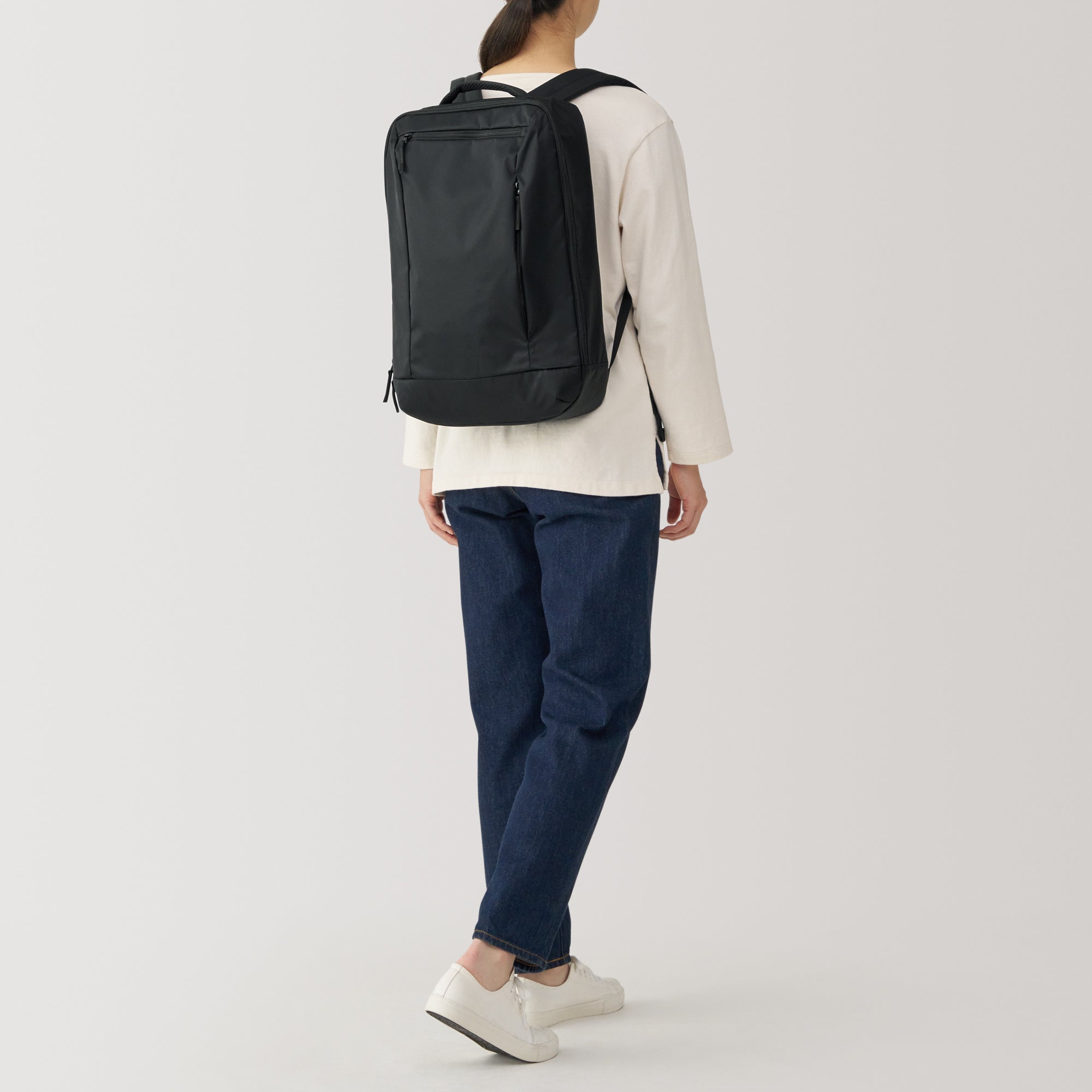 Less Tiring Backpack for Business - Image 10