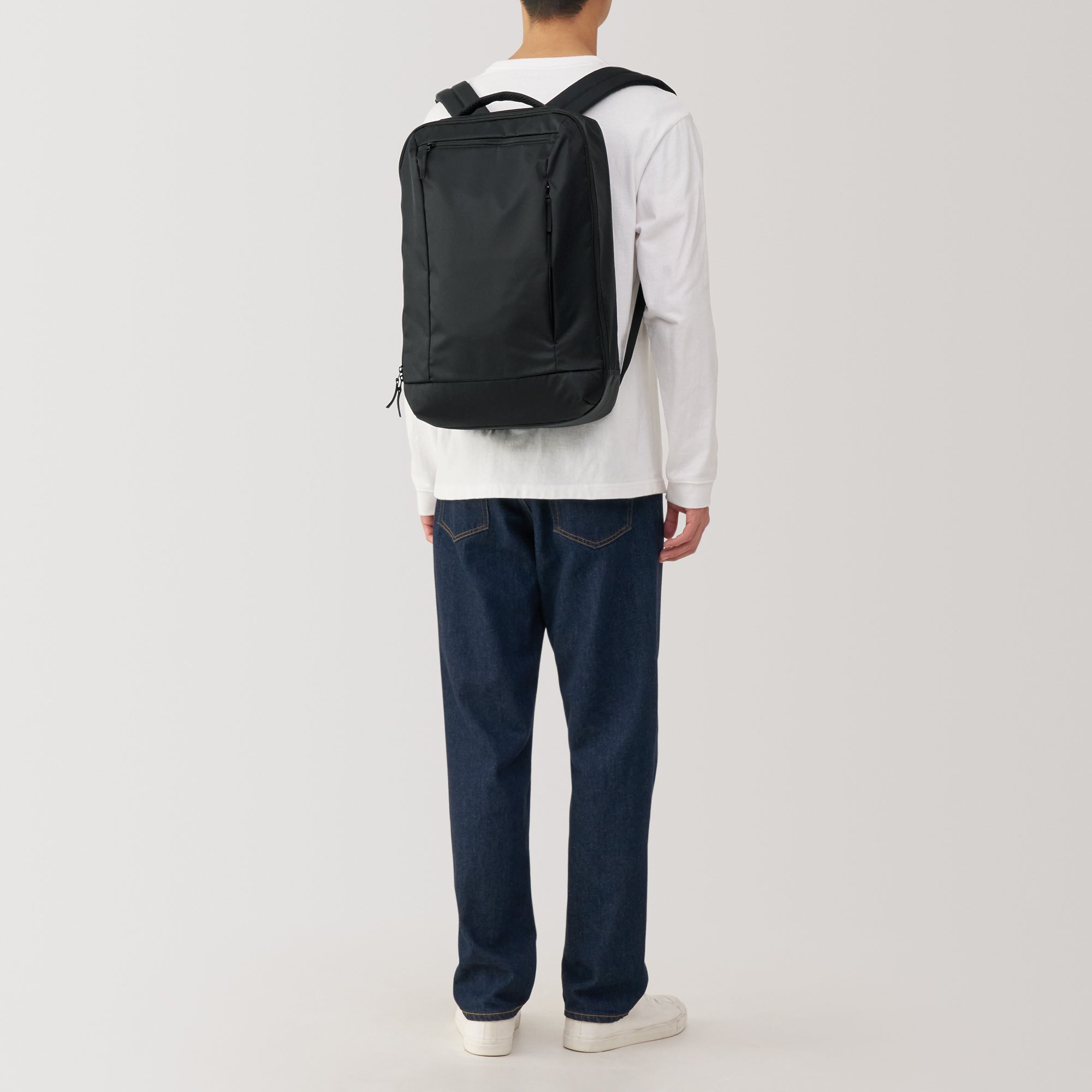 Less Tiring Backpack for Business - Image 11