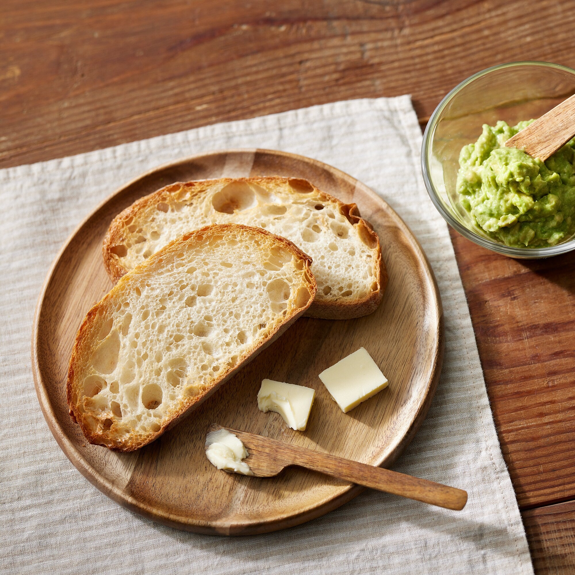Acacia Butter Knife with Oil Finish - Image 2