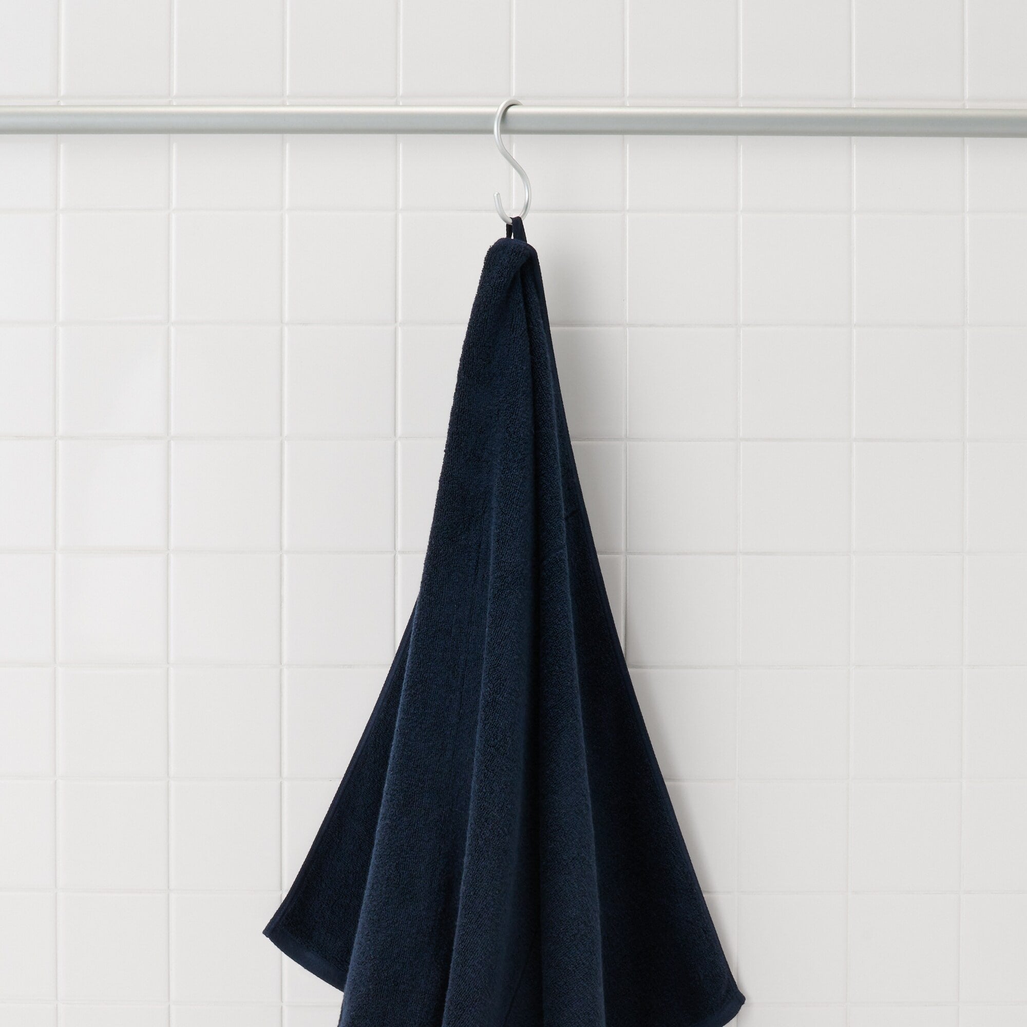 Twin Pile Bath Towel with Loop - Image 7