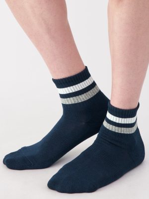 Right Angle Pile Short Socks
