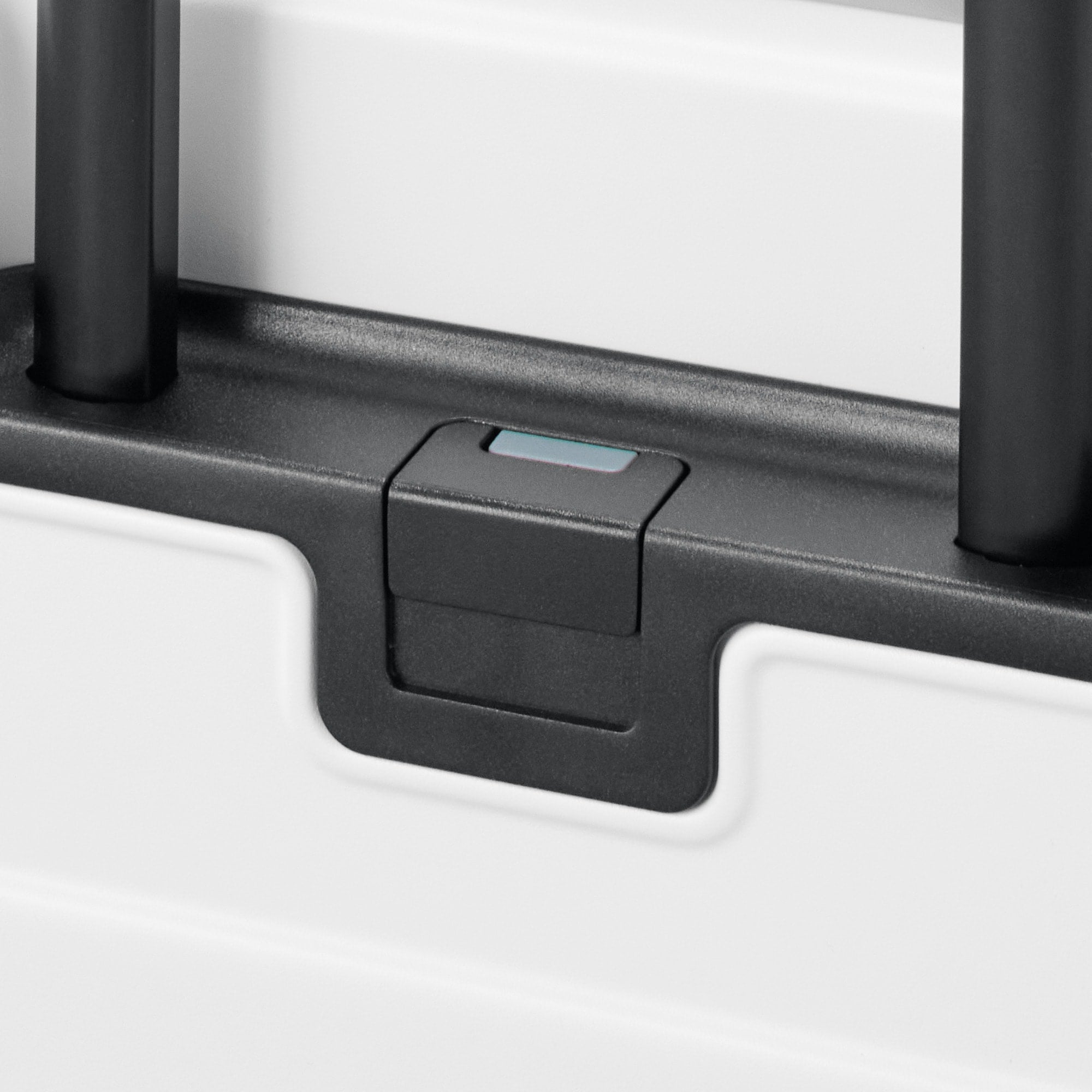 Adjustable Handle Hard Shell Suitcase 36L | Carry-On - Image 12