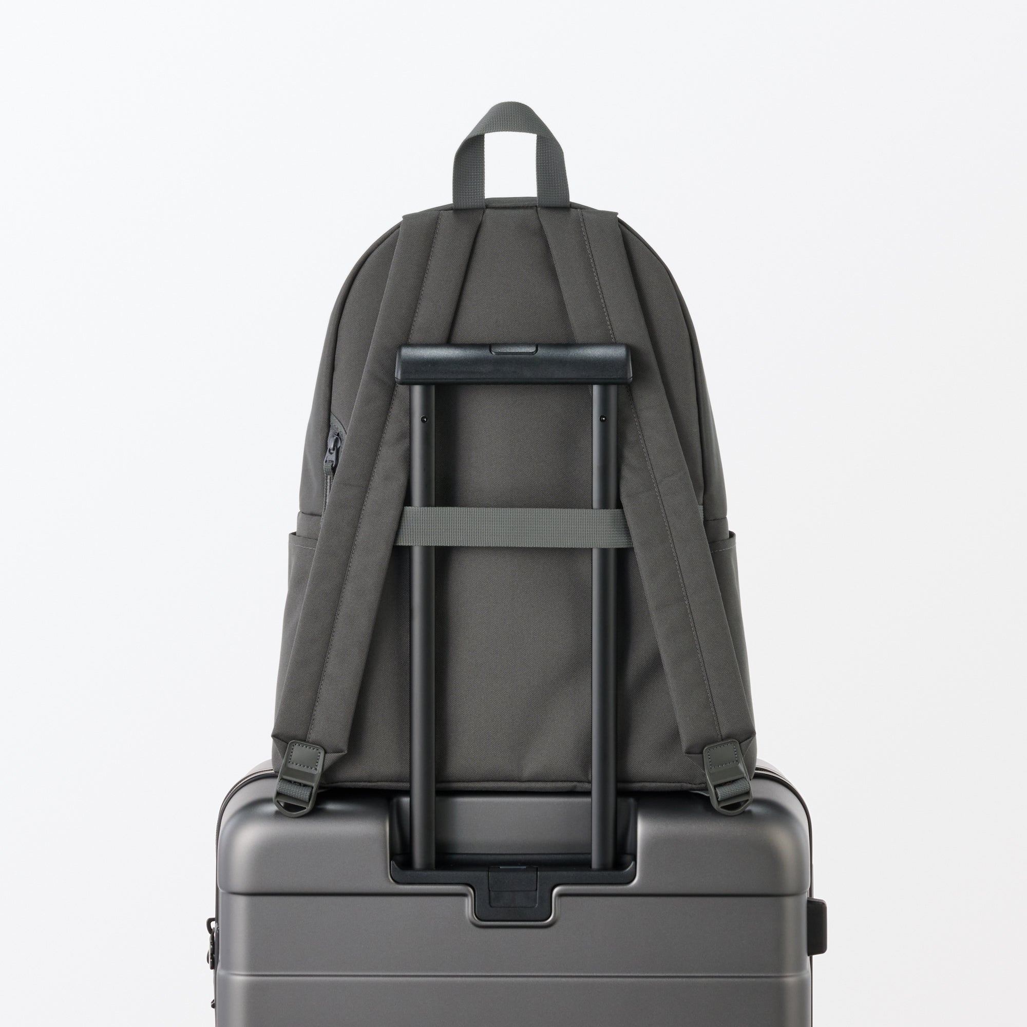 Less Tiring Water Repellent Backpack - Image 29