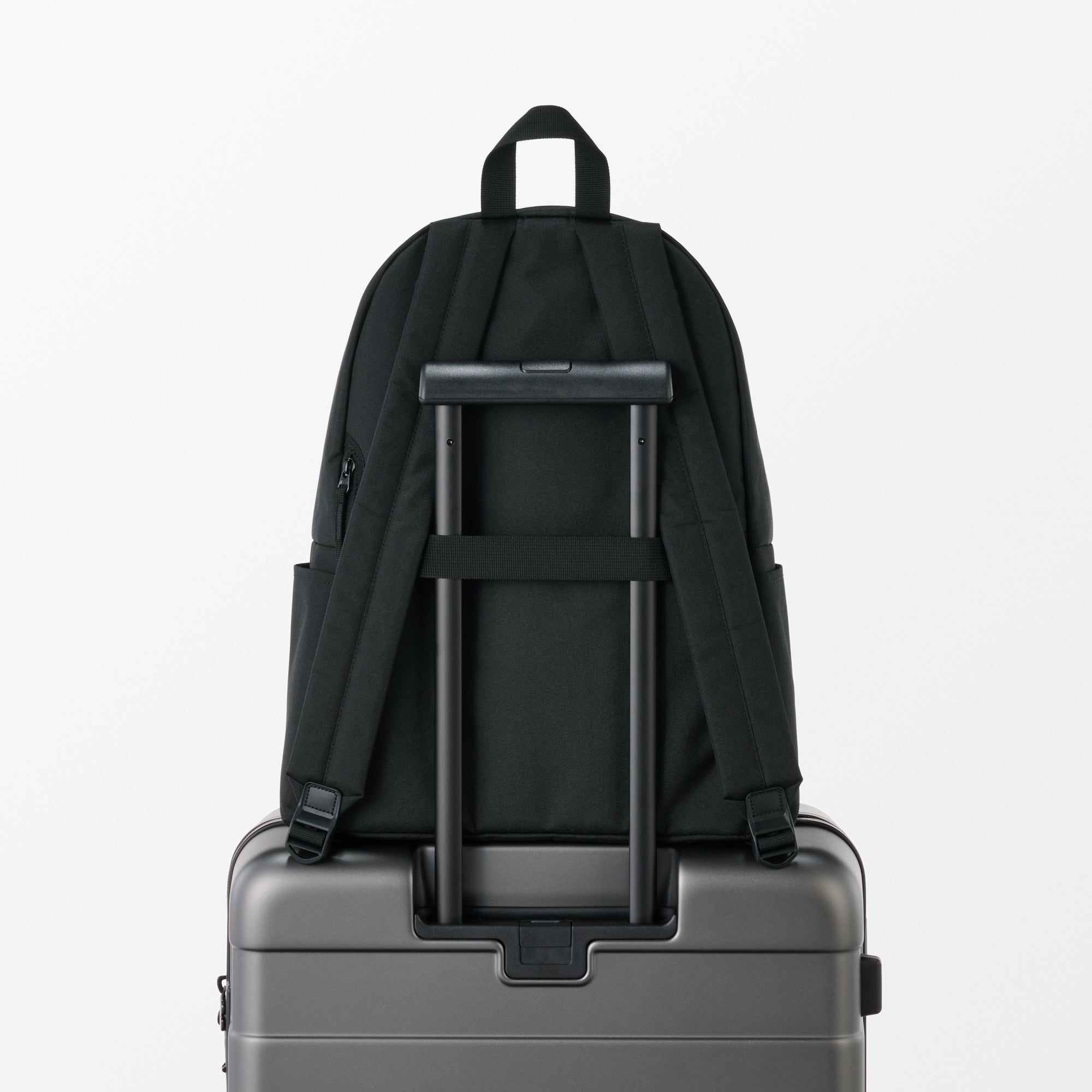 Less Tiring Water Repellent Backpack - Image 43