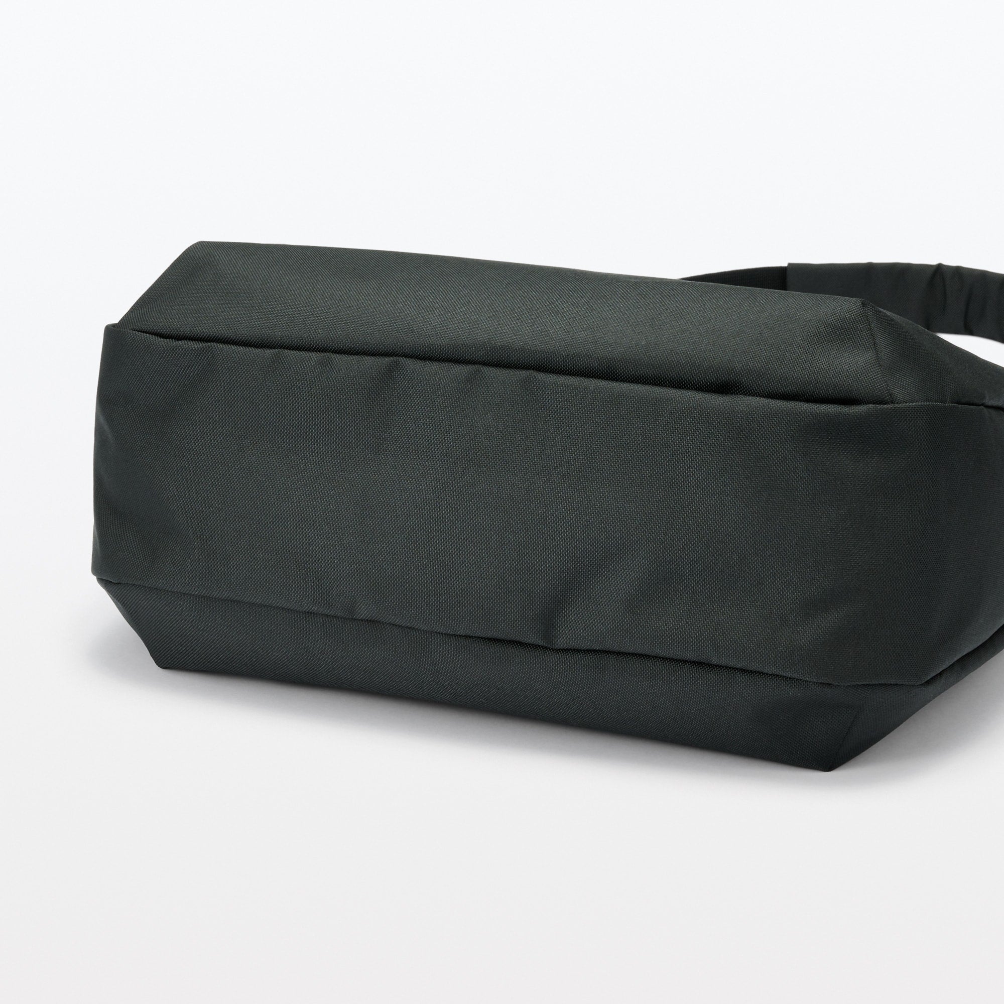 Water Repellent 2-Way Shoulder Bag - Image 5