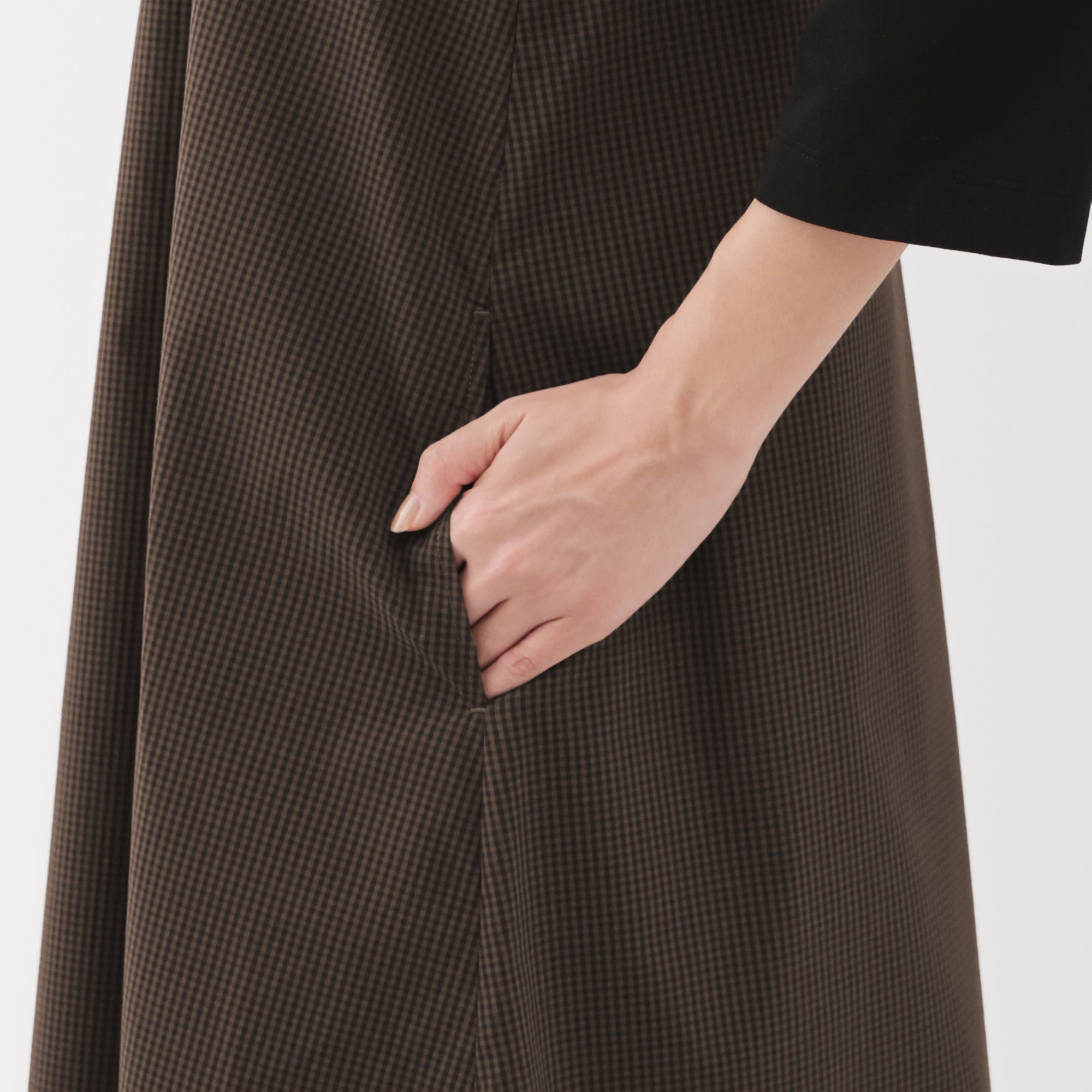 Broadcloth Sleeveless Dress - Image 17